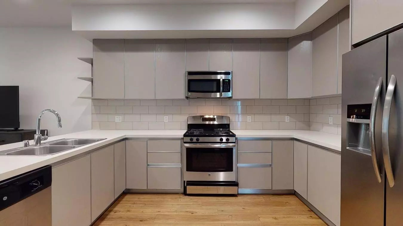 Private Bedroom in Polished Sherman Oaks Apartment off Sepulveda Blvd Apartment for rent in Los Angeles, CA
