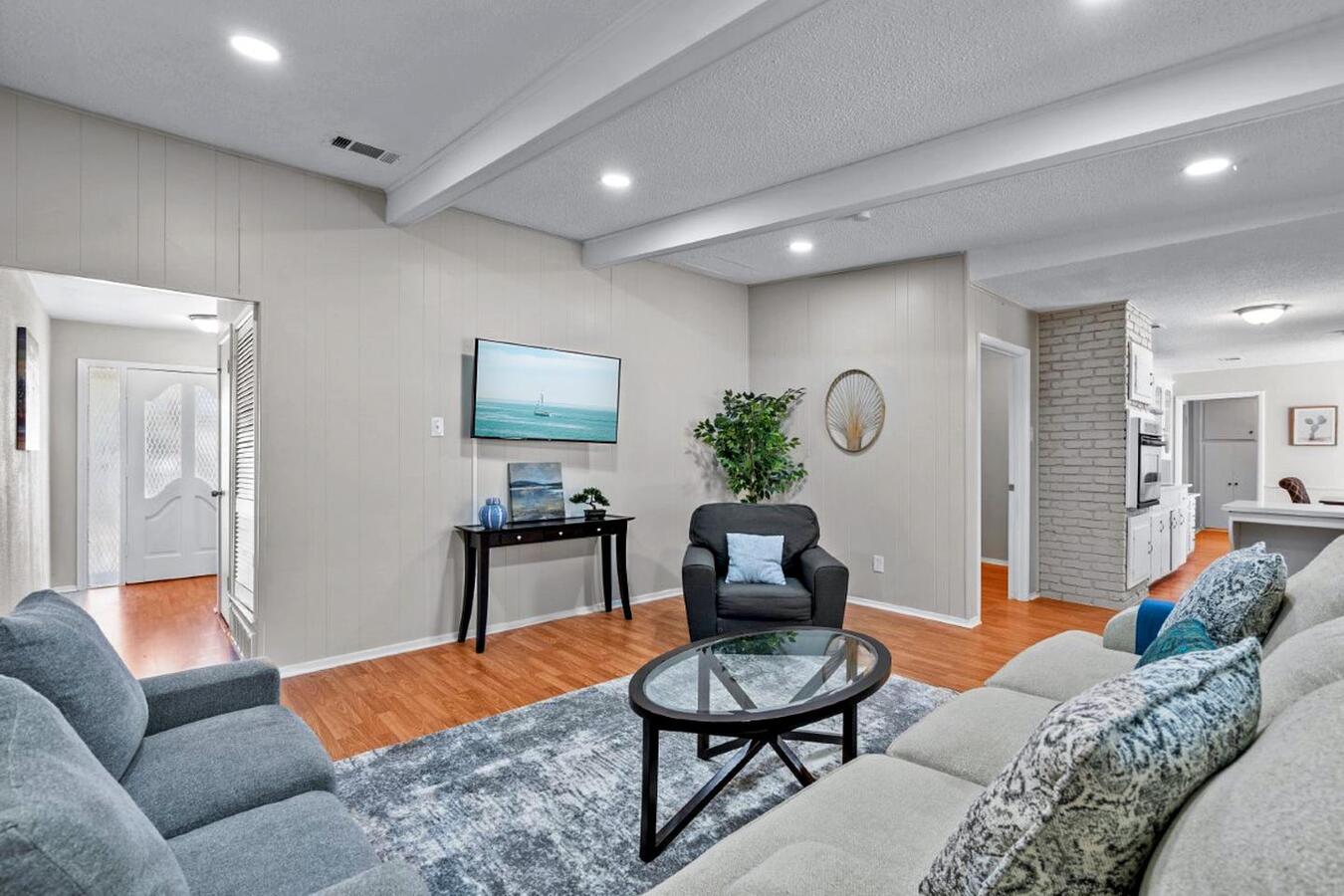 Fort Worth Beauty with Spacious Interiors and a... Apartments Fort ...