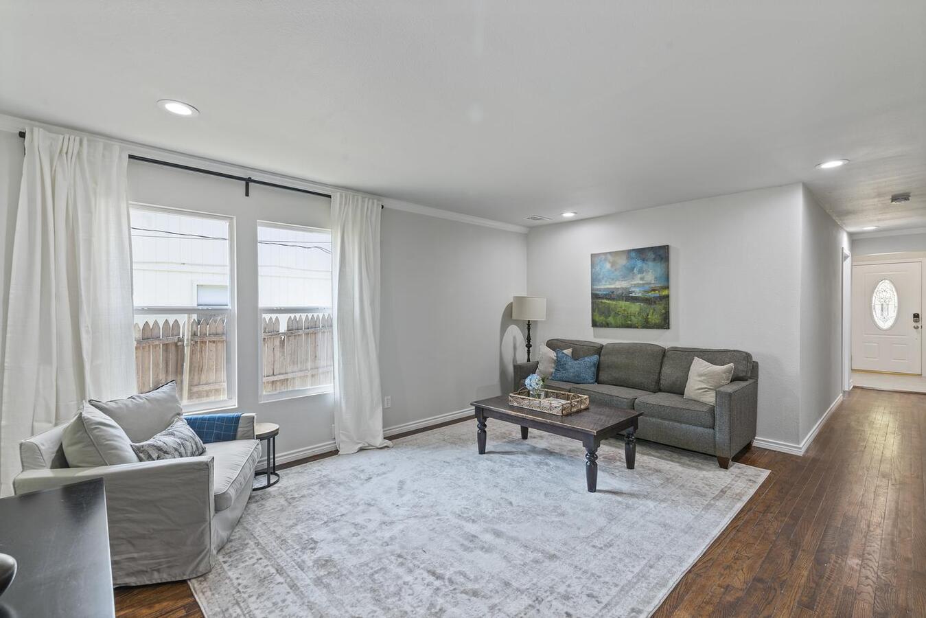 Sophisticated North Arlington home near River... Apartments Arlington, TX