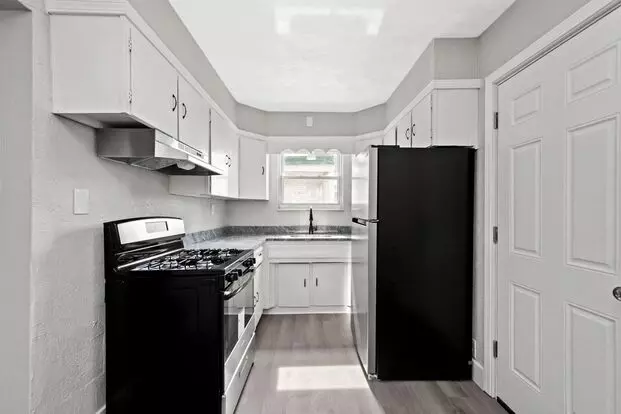 Cozy 2 Bedroom Home In Myer Park Available June 15th! Apartment for rent in Mckeesport, PA Cozy 2 Bedroom Home In Myer Park Available June 15th! Apartment for rent in Mckeesport, PA
