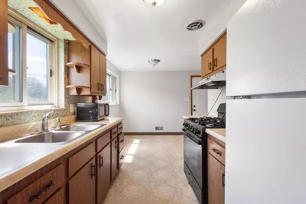 1121 Church Ave Apartment for rent in Mckees Rocks, PA