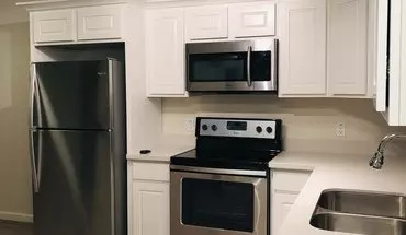 3 of 9 2 Bed 2 Bath Town-home In Central Phoenix!! Newly Remodeled House for rent in Phoenix, AZ