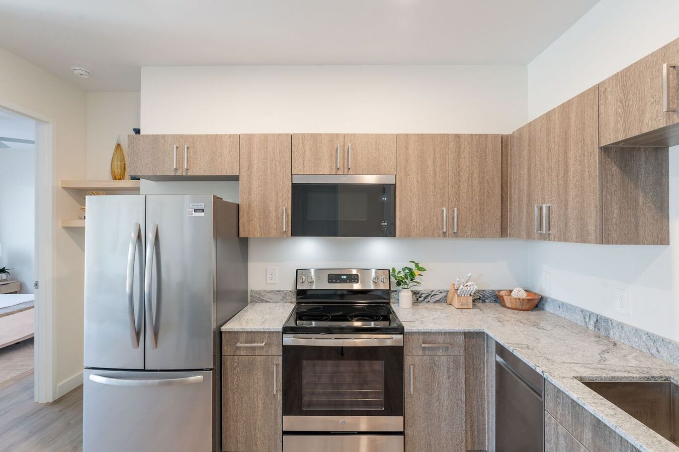 The Flats: Just Built! Fresh & Modern 2 Bed, 2 Apartments