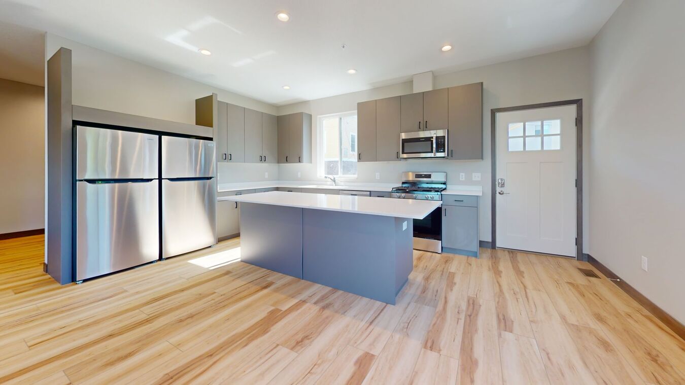 Go Gopher Rentals Quad On 8th And 14th Apartments Minneapolis, MN | Rentable