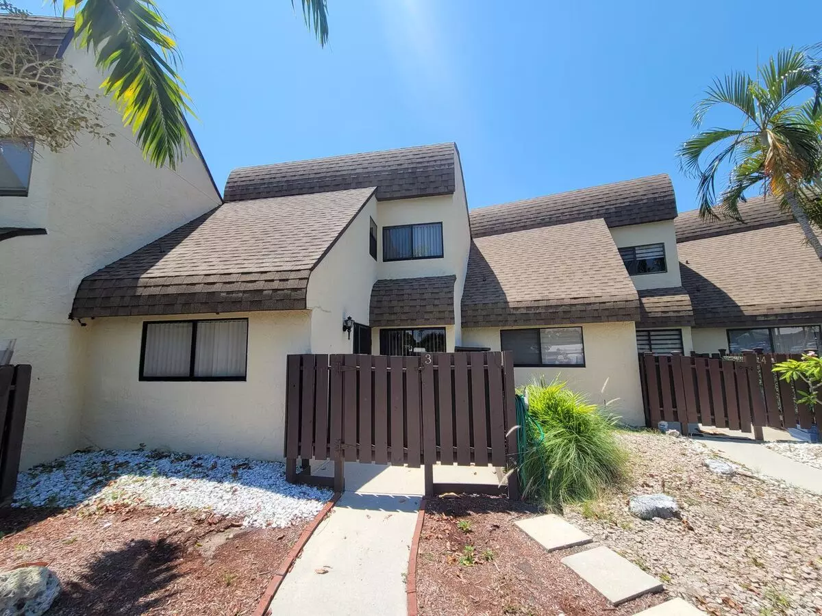 Condo For Rent Apartment for rent in Ft Myers, FL