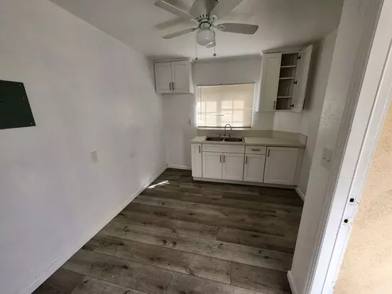 California Ave 7716 Apartment for rent in Huntington Park, CA