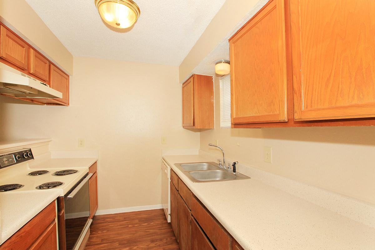 Westridge Apartments 700 Sowell Ln Texarkana, TX Rentable