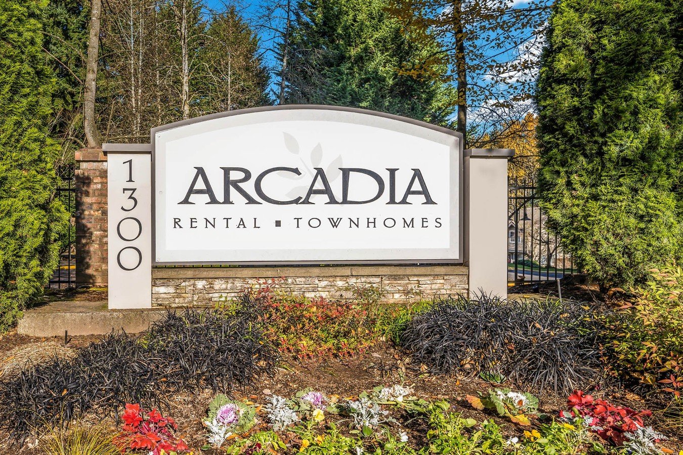Arcadia Townhomes Apartments Federal Way, WA Rentable