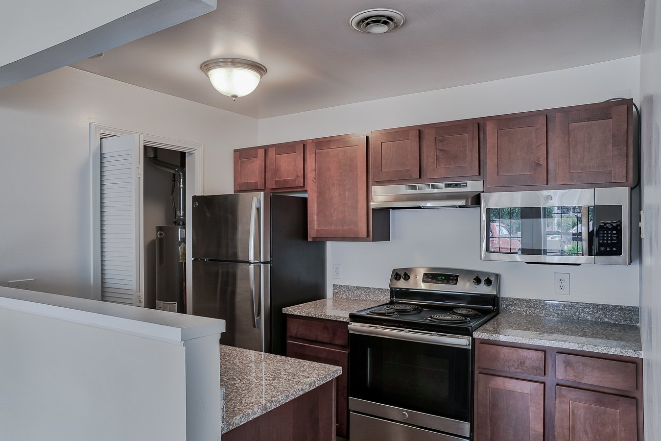 Riverwalk on the Hudson Apartments Cohoes, NY Rentable