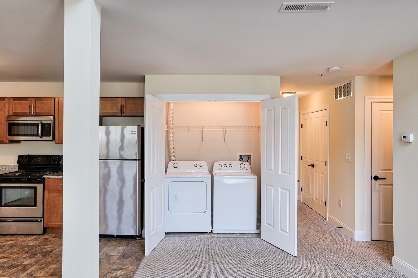 Shelter Cove Apartments 1 Sound Place Cohoes, NY Rentable