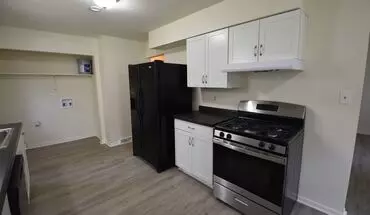 4 of 13 10-12 Lamplite Ct Apartment for rent in Greenfield, IN