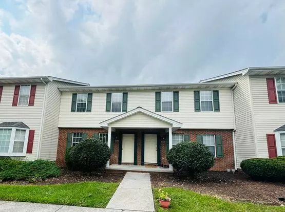 4 Bedroom 2.5 Half Bath Townhouse Apartment for rent in Blacksburg, VA