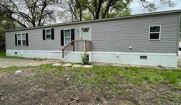 4842 S Topeka Blvd Lot 4 Apartment for rent in Topeka, KS