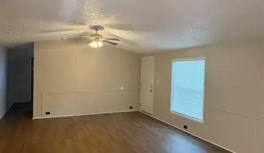 3 of 14 4842 S Topeka Blvd Lot 4 Apartment for rent in Topeka, KS