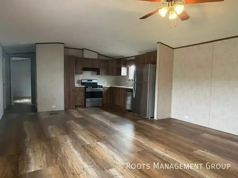 719 Bever Dr Apartment for rent in Towanda, KS