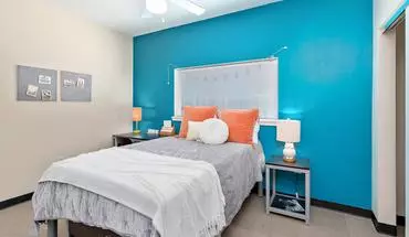 3 of 43 The Hue Apartment for rent in Savannah, GA