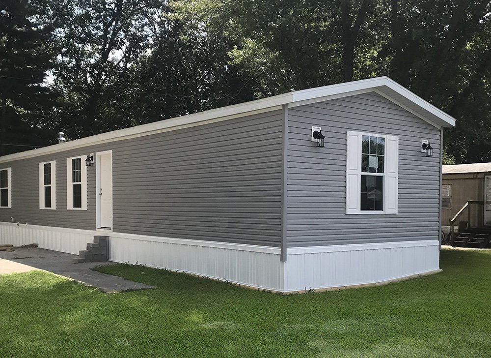 Lakeside Manor Apartments 8200 N 1150 W Shipshewana, IN