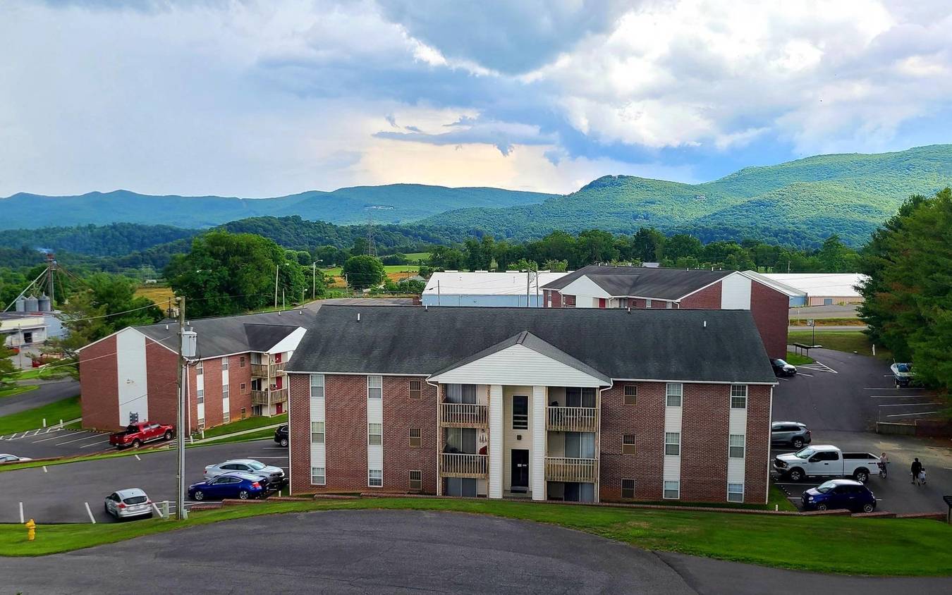 Birchwood Apartments 395 Chapman RD Wytheville, VA