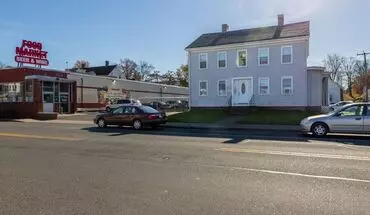 4 of 9 384 Front St Apartment for rent in Chicopee, MA