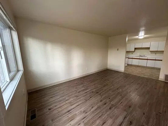Jl B - 8036 Loganberry St Apartment for rent in Anchorage, AK