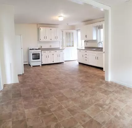 33 Warner St Apartment for rent in Hudson, MA
