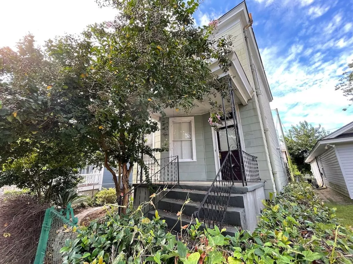 3 Bed | 2 Bath | Downtown House for rent in Savannah, GA