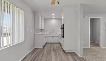 4 of 37 Jefferson Point Apartment for rent in Riverside, CA