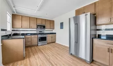 3 of 17 2964 W Jefferson Ave #1 House for rent in Trenton, MI