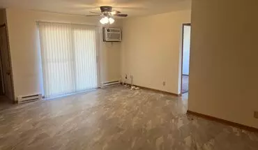2 of 9 1295 Rushmoore Dr Apartment for rent in Dekalb, IL