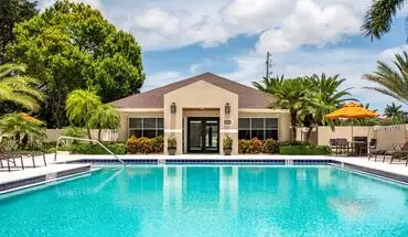 2 of 24 Legacy Palm Gardens Apartment for rent in Miami, FL