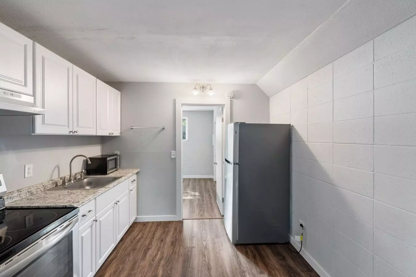 Raymond Apartments Apartment for rent in Portland, OR