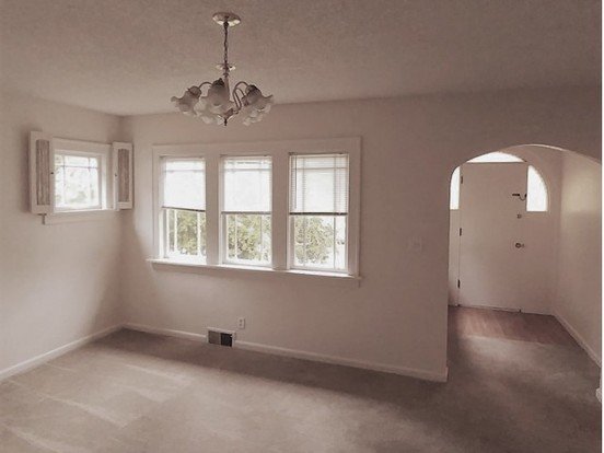 Greenview Apartment for rent in Portland, OR