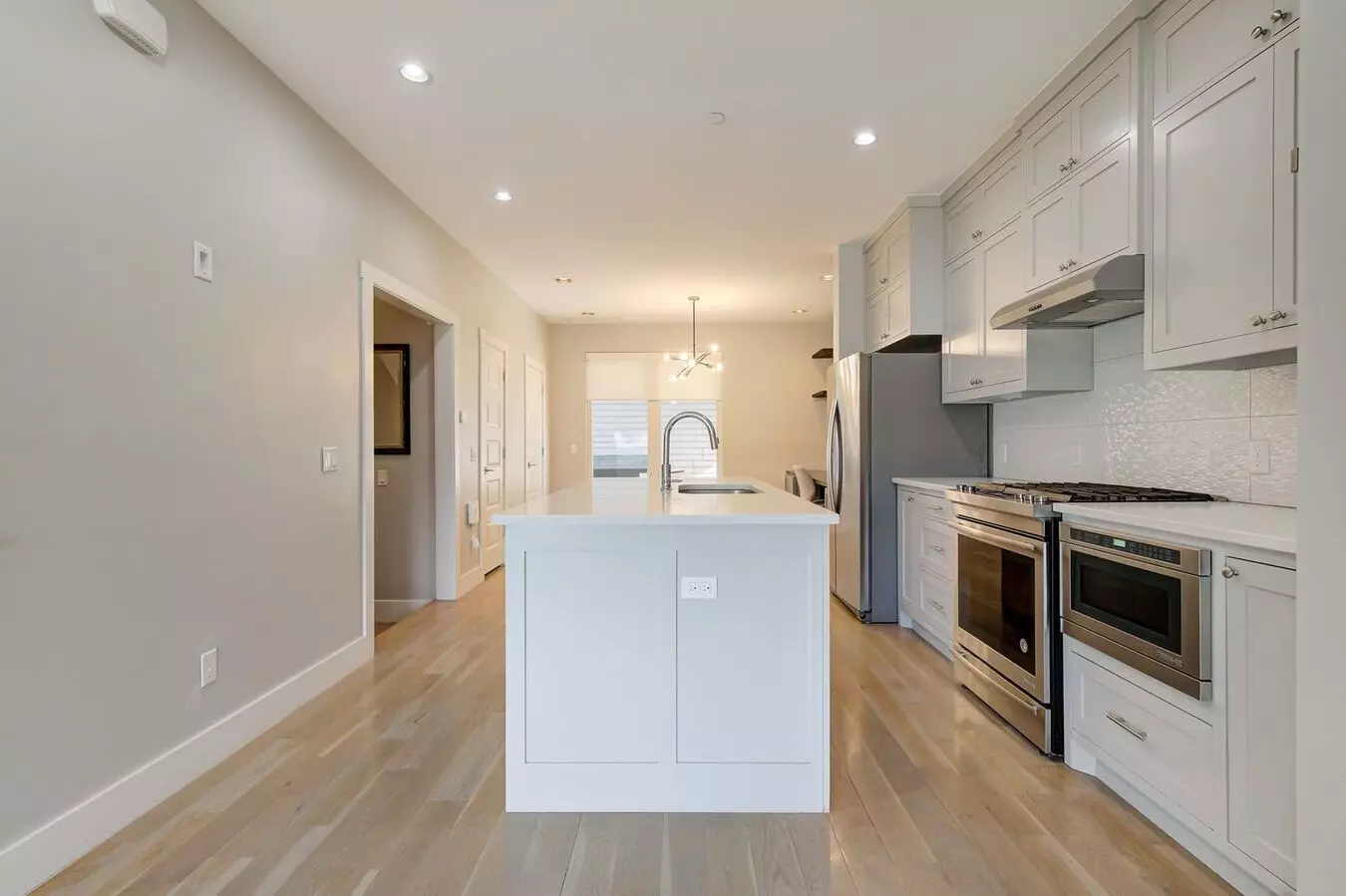 This Luxurious 2bd/3bth Townhome In The Heart Of Oklahoma City Minutes From Broadway Extension House for rent in Oklahoma City, OK