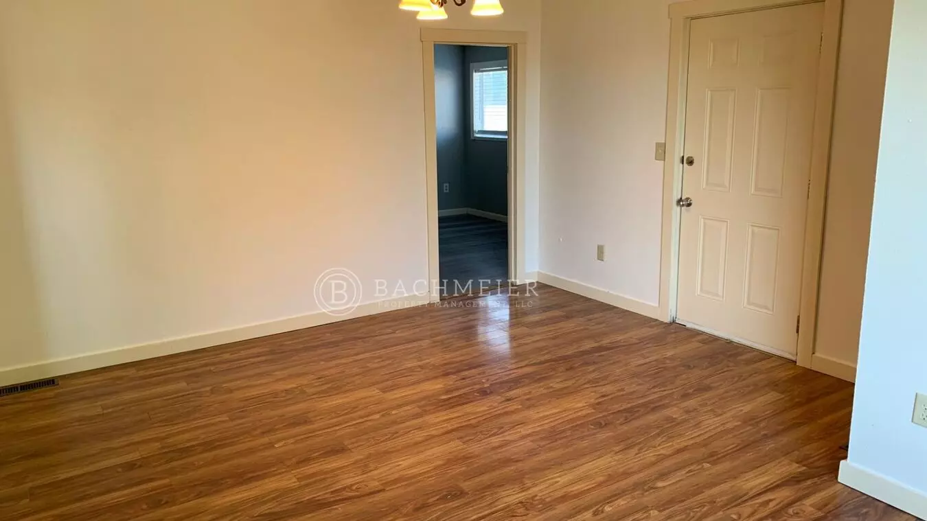 724 SE 3Rd St Apartment for rent in Pendleton, OR