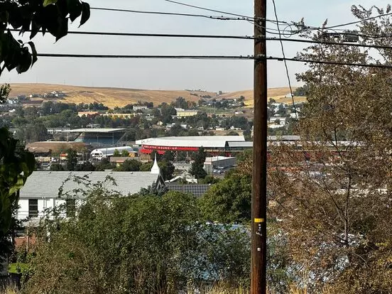 2 Bedroom 1 Bath Single Family Home W/attached Garage Apartment for rent in Pendleton, OR 2 Bedroom 1 Bath Single Family Home W/attached Garage Apartment for rent in Pendleton, OR