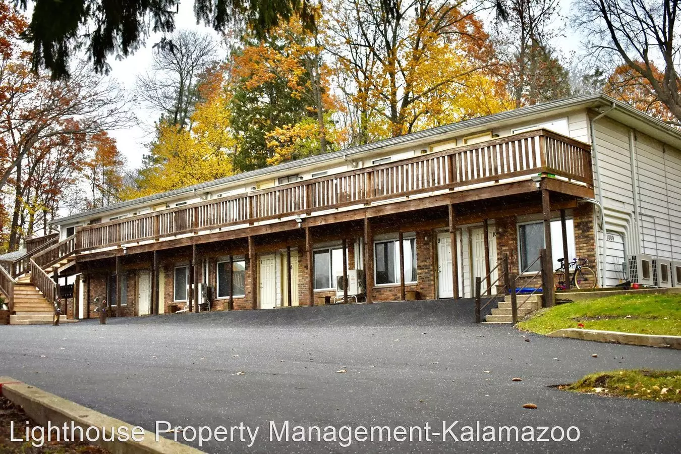 Humphrey Woods Apartment for rent in Kalamazoo, MI