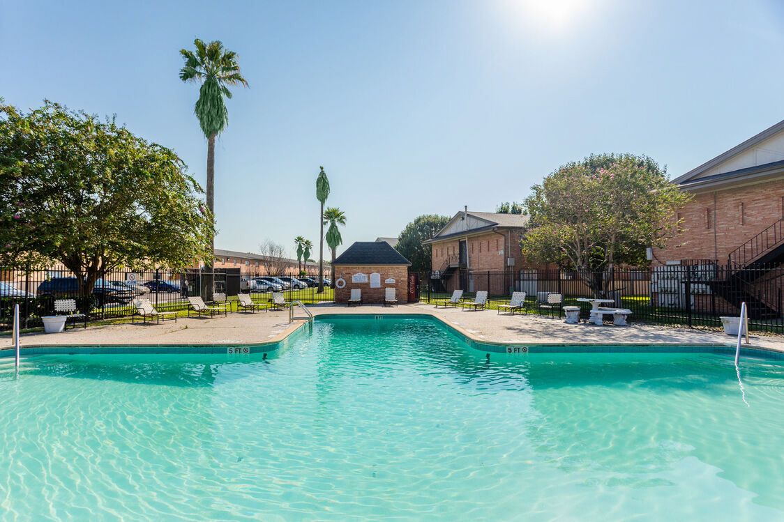 Red Pines Apartments 3823 Red Bluff RD Pasadena, TX