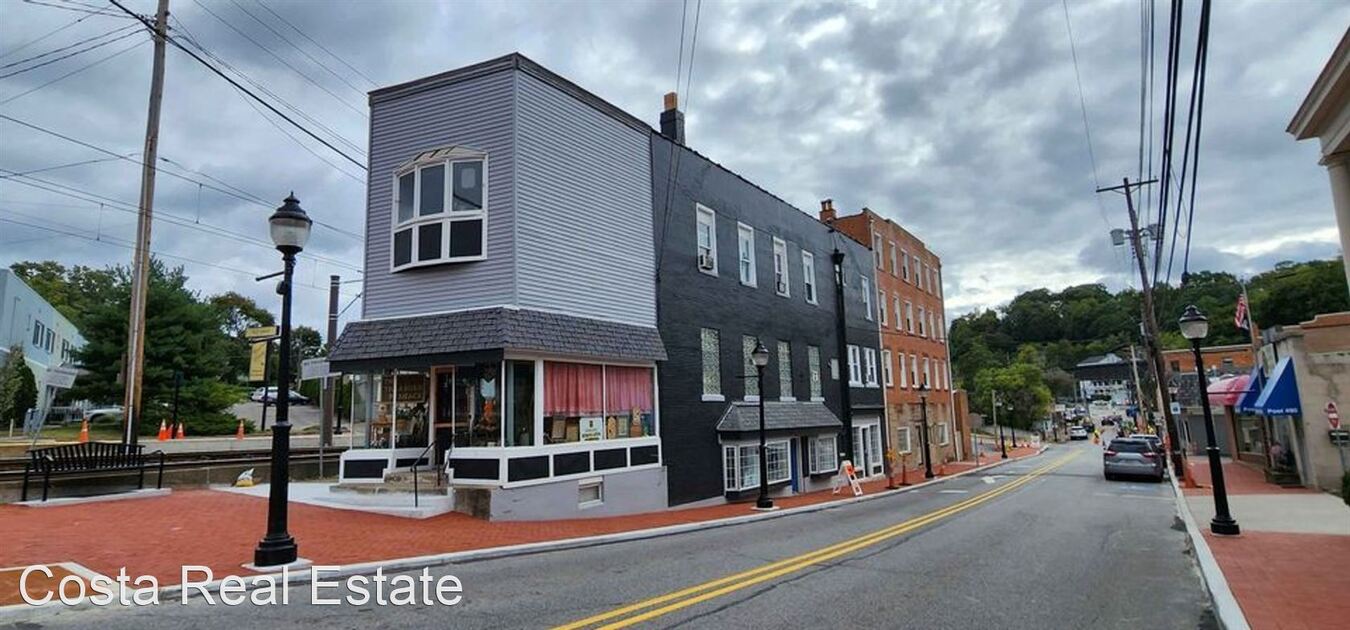 1001 Castle Shannon Blvd Pittsburgh, PA Apartment for Rent