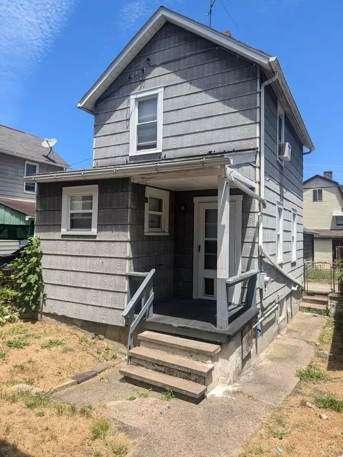 Fallowfield Ave Duplex Apartment for rent in Charleroi, PA