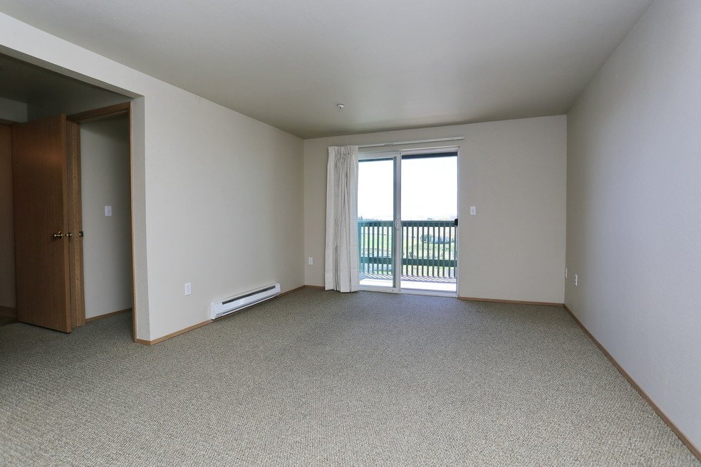 Pine Ridge Apartments 1890 Merman Dr Pullman, WA Rentable