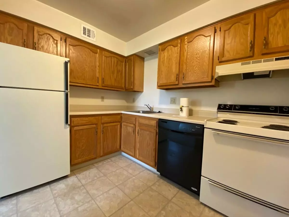Wonderful 2br At The Bellwood Manor! Central A/c & More! - Call Today For A Tour! Apartment for rent in Pittsburgh, PA