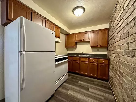 Awesome One Bedroom Apartment! Exposed Brick And Air Conditioning! Call Today! Apartment for rent in New Kensington, PA