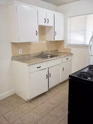 Three Palms Apartment for rent in Fresno, CA Three Palms Apartment for rent in Fresno, CA
