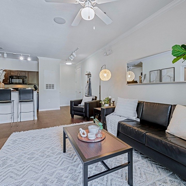 The Hudson Apartments 831 S Main St Statesboro, GA