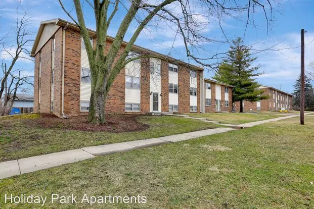 Holiday Park Apartment for rent in Bloomington, IL