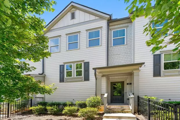 Looking For Space, Style, And Low-maintenance Living In Woodstock? Apartment for rent in Woodstock, GA