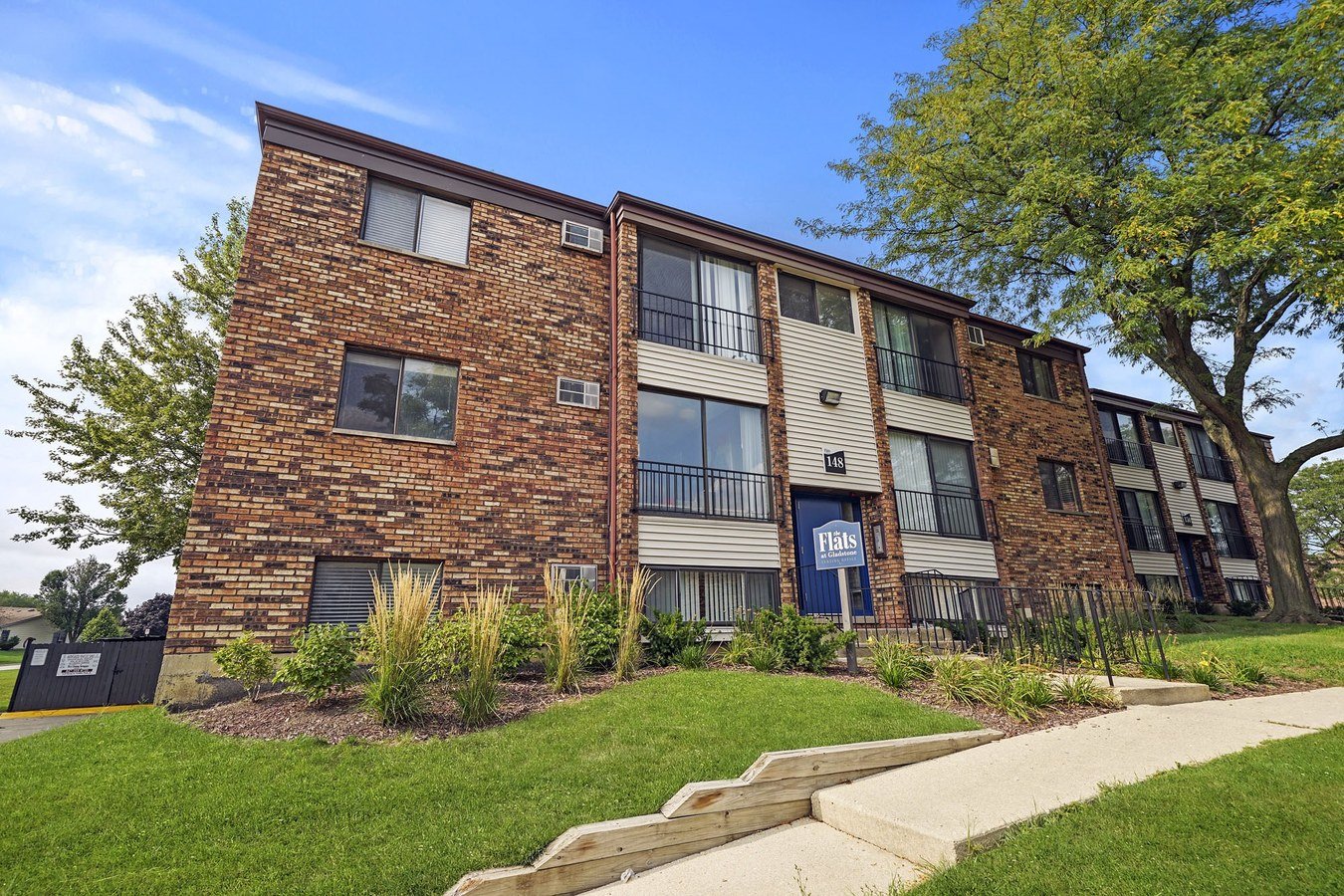 The Flats at Gladstone Apartments Glendale Heights, IL