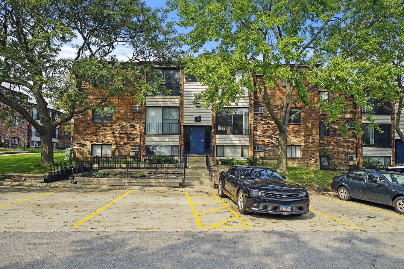 The Flats at Gladstone Apartments Glendale Heights, IL