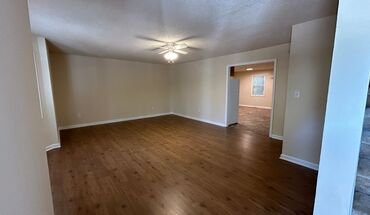 Pre-lease Fall 2025 - Spacious 5 Bedroom 4 Bathrooms Duplex On Eastside Of Athens, Ga Apartment for rent in Athens, GA