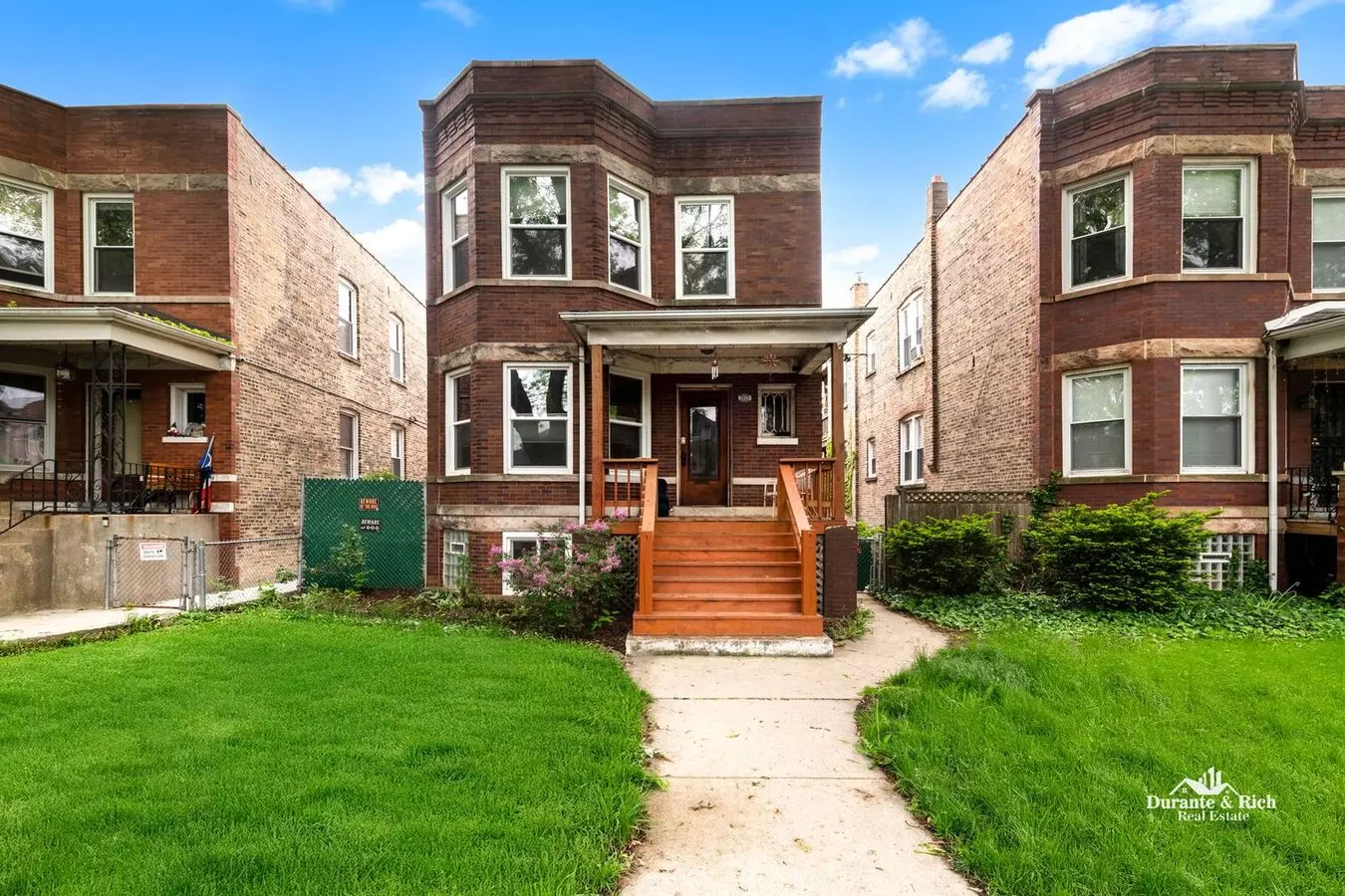 Portage Park 3-bedroom Gem With Laundry In-unit House for rent in Chicago, IL